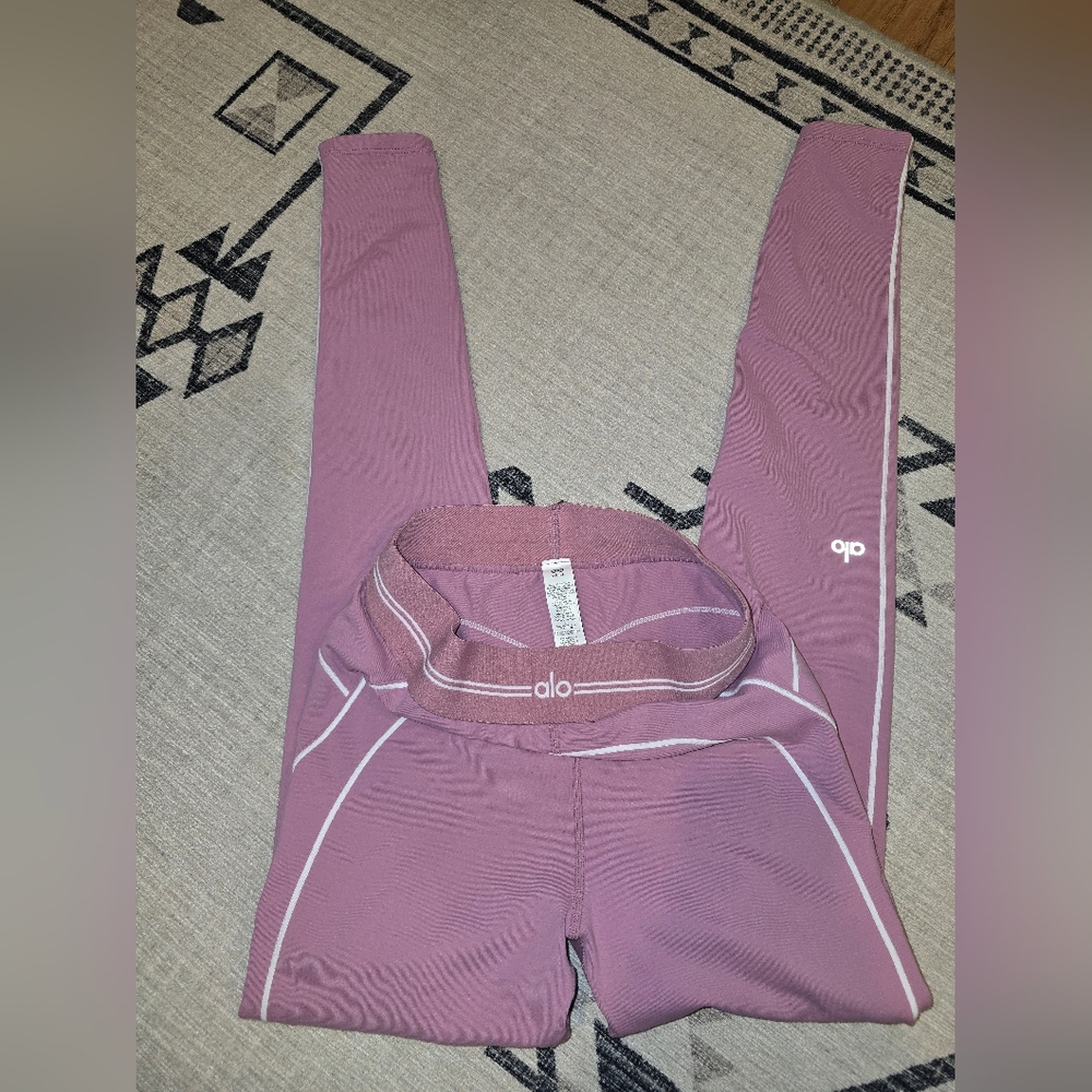 Alo Yoga Airbrush High-Waist Heart Throb Legging Pink Wild Rose/White Small $134 - Picture 6 of 12